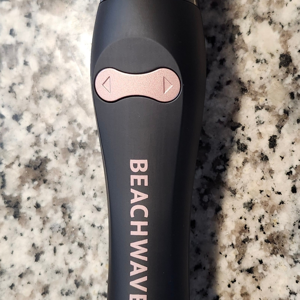 Beachwaver B1 Hair Styling Tool - Picture 3 of 10